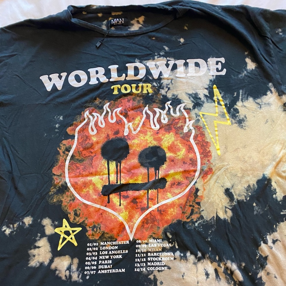 graphic t shirt